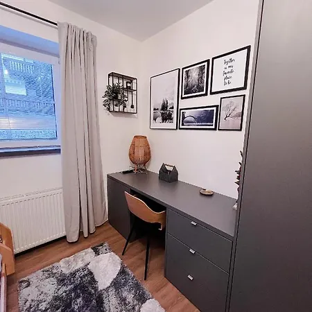 Na Skale Close To Center & Lift Apartment